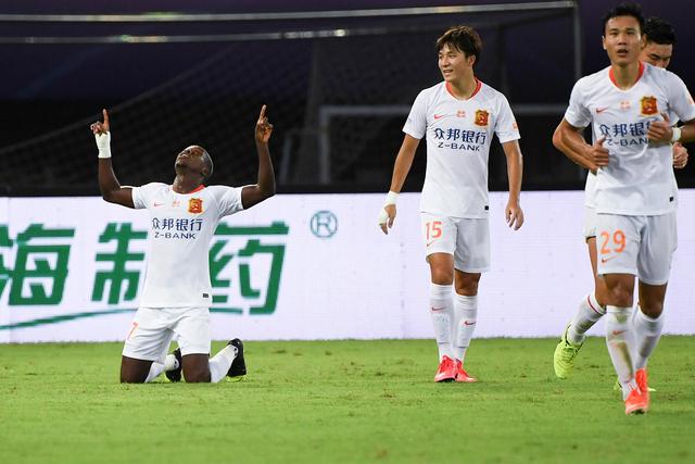 U20球员单轮打入5球 王钰栋登顶射手榜 中超青春风暴